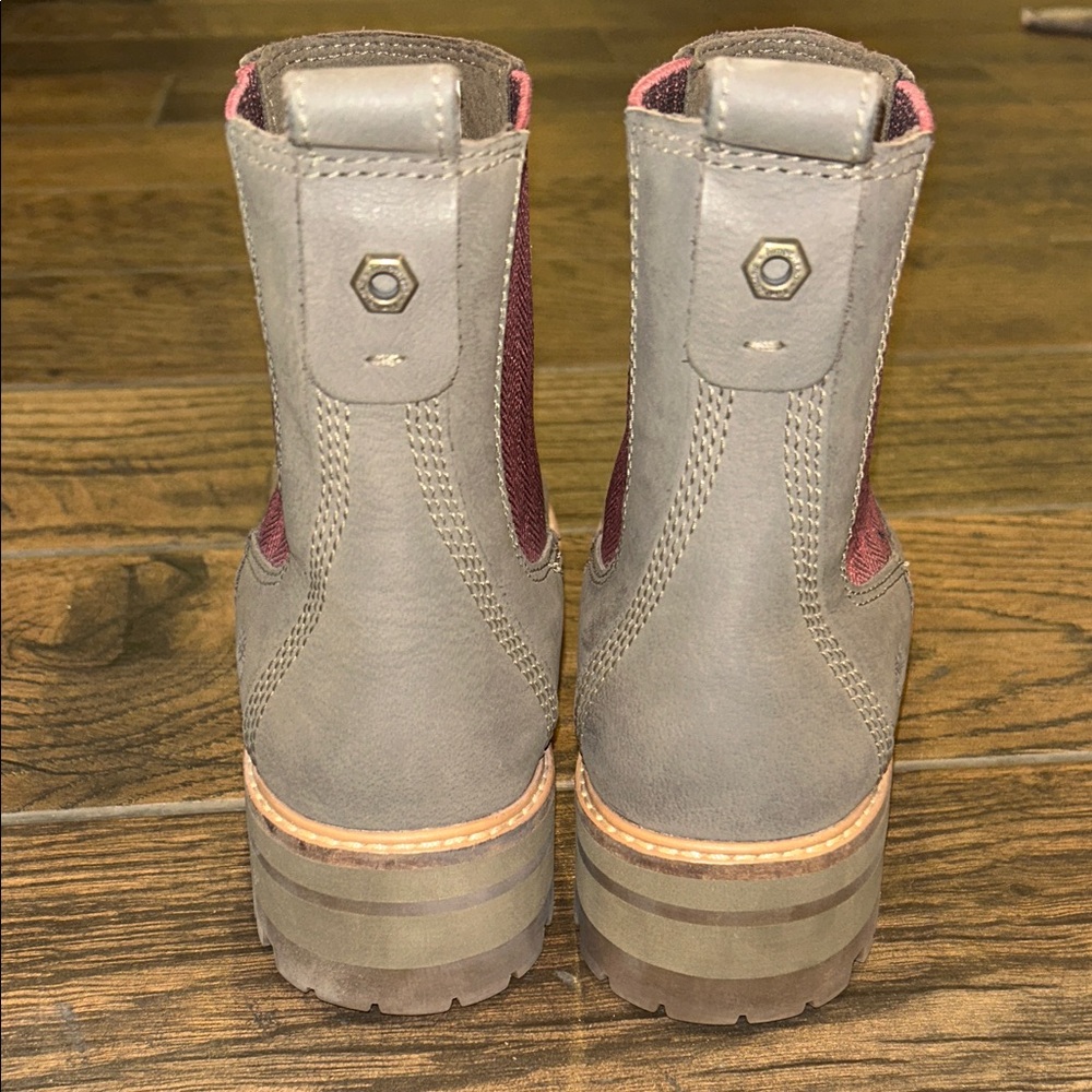 Timberland / Women's Olive Chelsea Boot with Burgundy Elastic - Picture 6 of 8